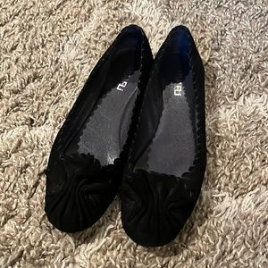 Vaneli black suede flats SZ 7.5